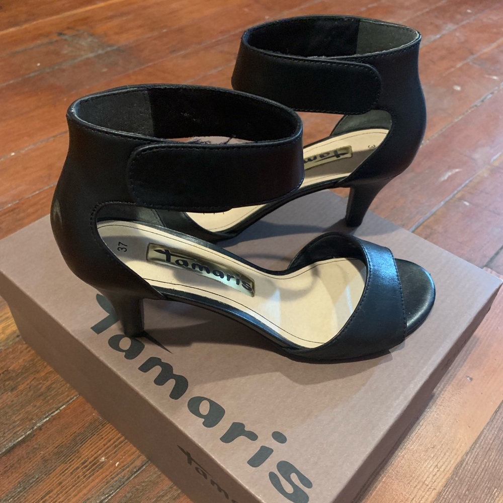 Tamaris heels